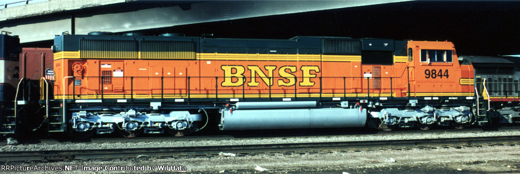 BNSF SD70MAC 9844